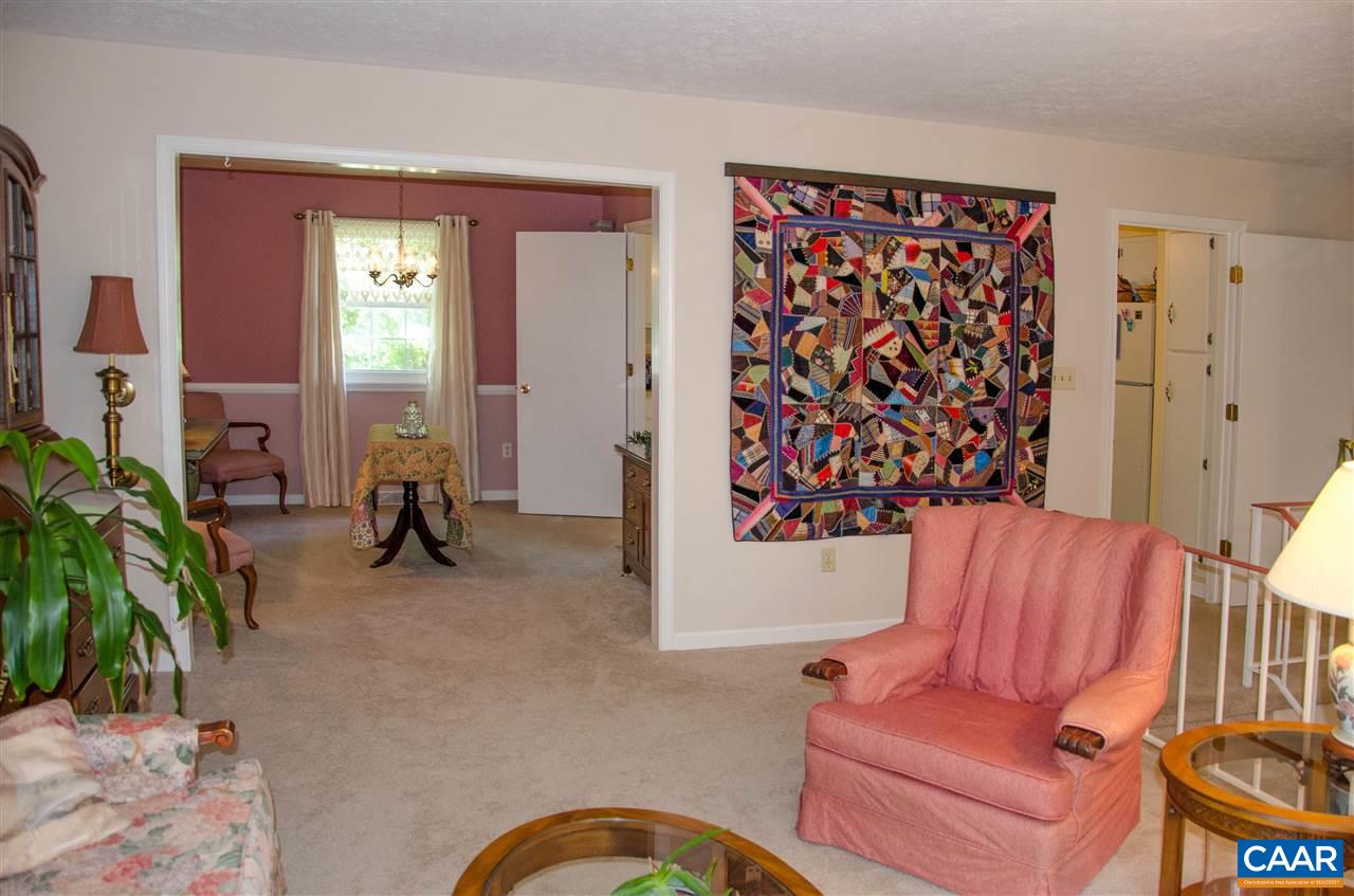 520 Shore Road Waynesboro, VA 22980 - Photo 7 of 46 Gallery Image 7
