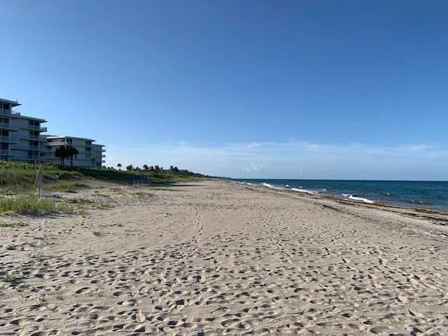 $2,300 | 2565 South Ocean Boulevard, Unit 2060, Palm Beach, FL 33480