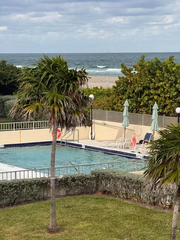 $2,300 | 2565 South Ocean Boulevard, Unit 2060, Palm Beach, FL 33480