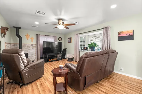 $419,000 | 705 Elm Street, Tehachapi, CA 93561