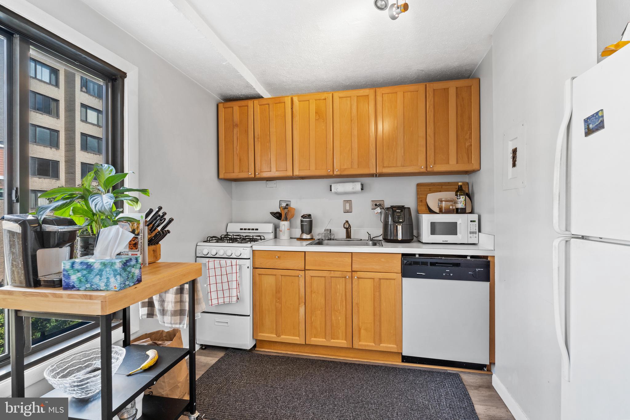 1440 N Street Northwest, Unit 509 Washington, DC 20005 - Photo 7 of 24