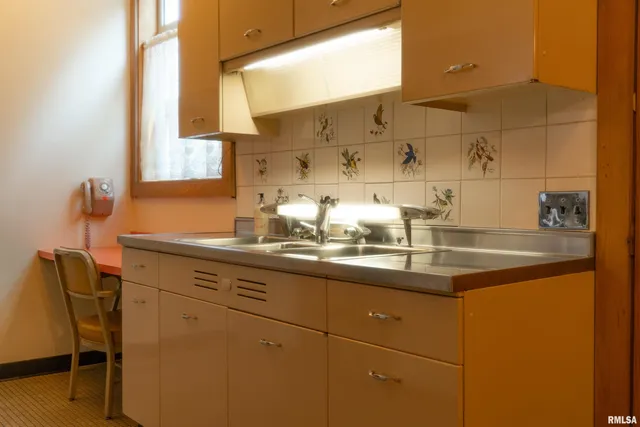 $265,000 | 314 Pulaski Street, Lincoln, IL 62656