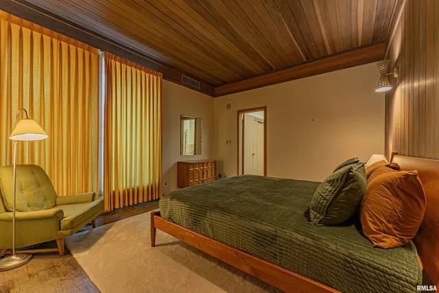 $265,000 | 314 Pulaski Street, Lincoln, IL 62656