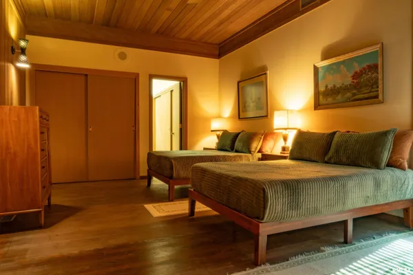 $275,000 | 314 Pulaski Street, Lincoln, IL 62656