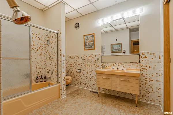 $275,000 | 314 Pulaski Street, Lincoln, IL 62656