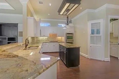 $699,900 | 2401 Kathryn Drive, Heath, TX 75032