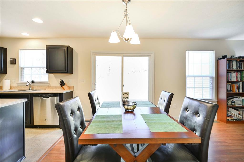 264 Long Ridge Drive Coraopolis, PA 15108 - Photo 12 of 25 Dining