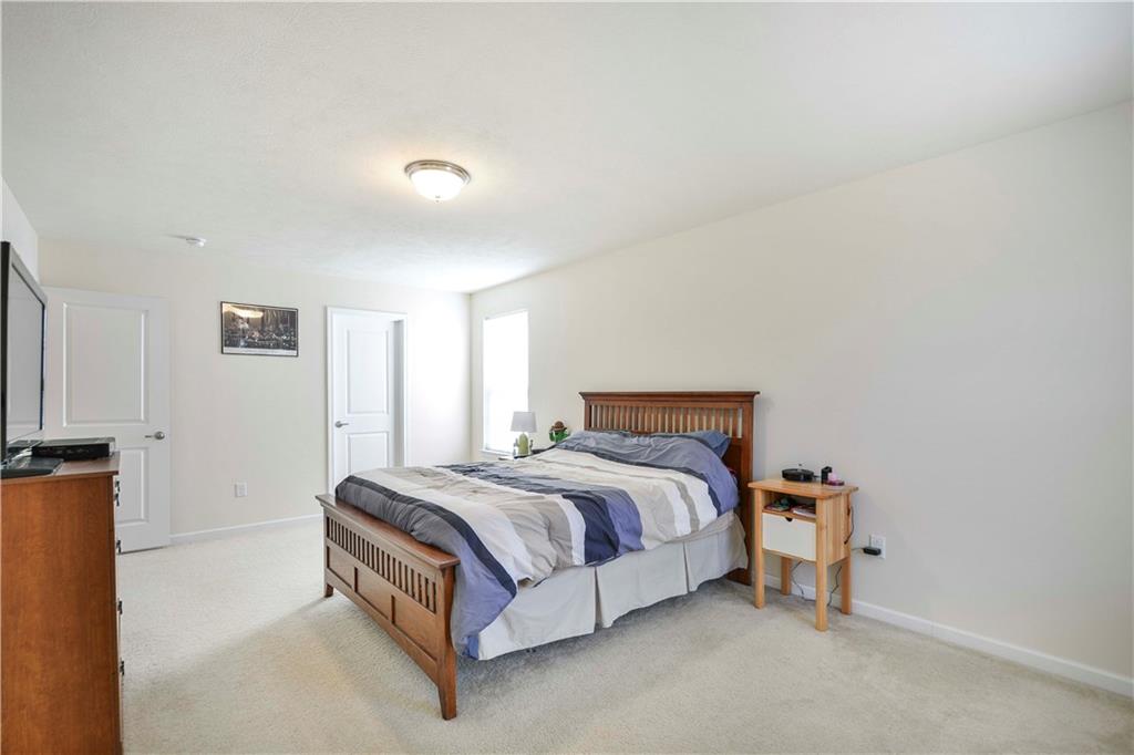264 Long Ridge Drive Coraopolis, PA 15108 - Photo 14 of 25 Master Bedroom