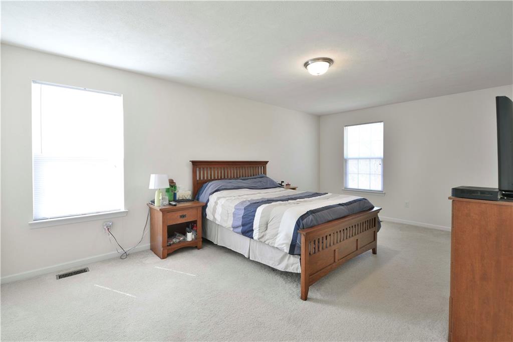 264 Long Ridge Drive Coraopolis, PA 15108 - Photo 15 of 25 Master Bedroom