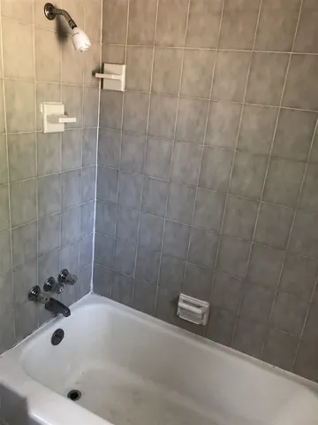 $1,300 | 2404 Surrey Street, Tallahassee, FL 32304