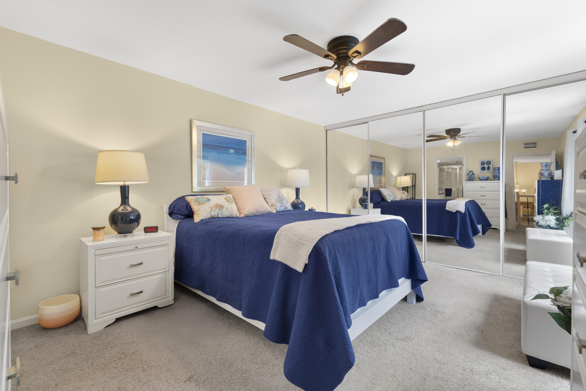 110 North Delaware Boulevard, Unit 18A Jupiter, FL 33458 - Photo 15 of 30 Spacious Primary Bedroom