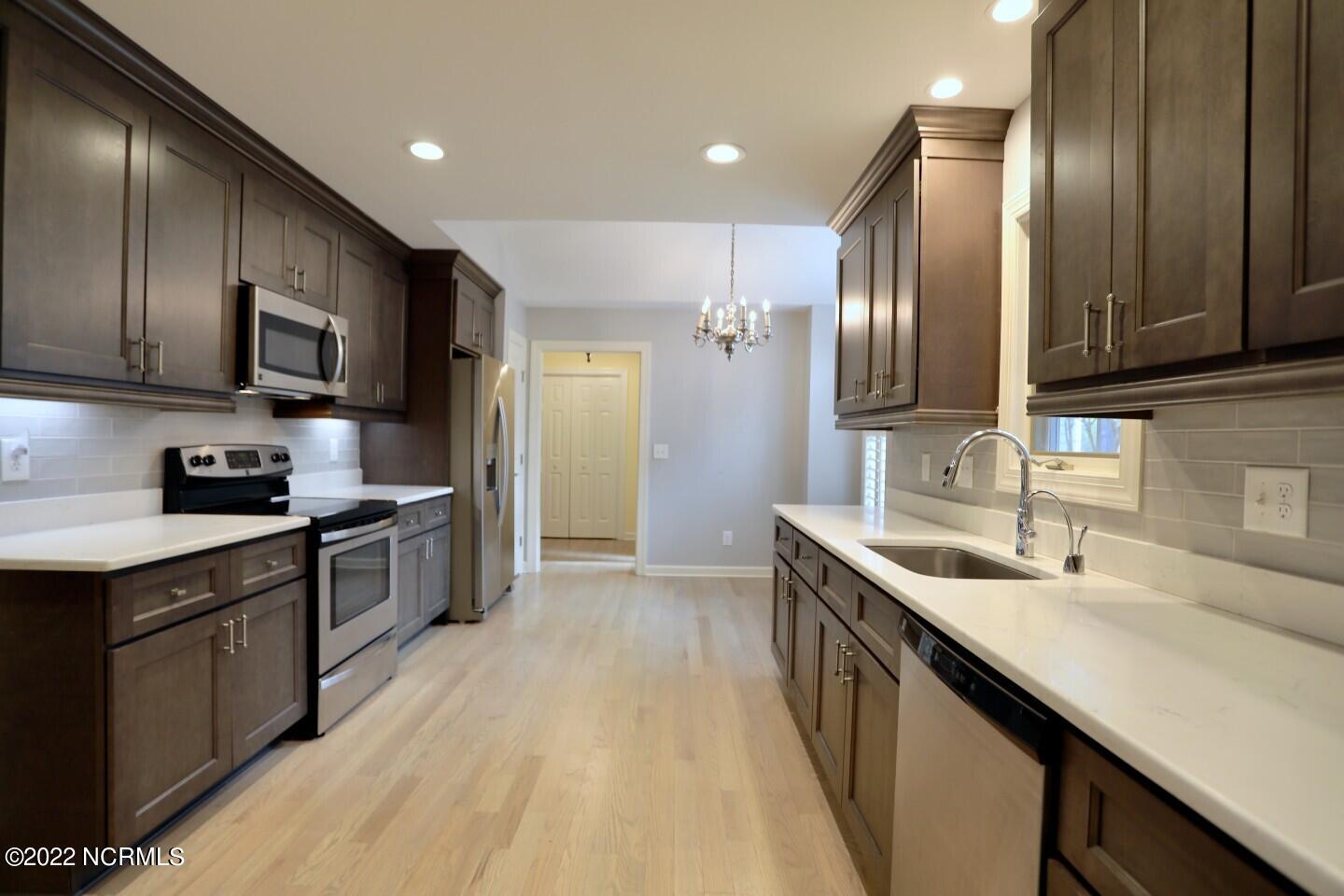 2701 Wentworth Circle Pinehurst, NC 28374 - Photo 10 of 30 16543496649203