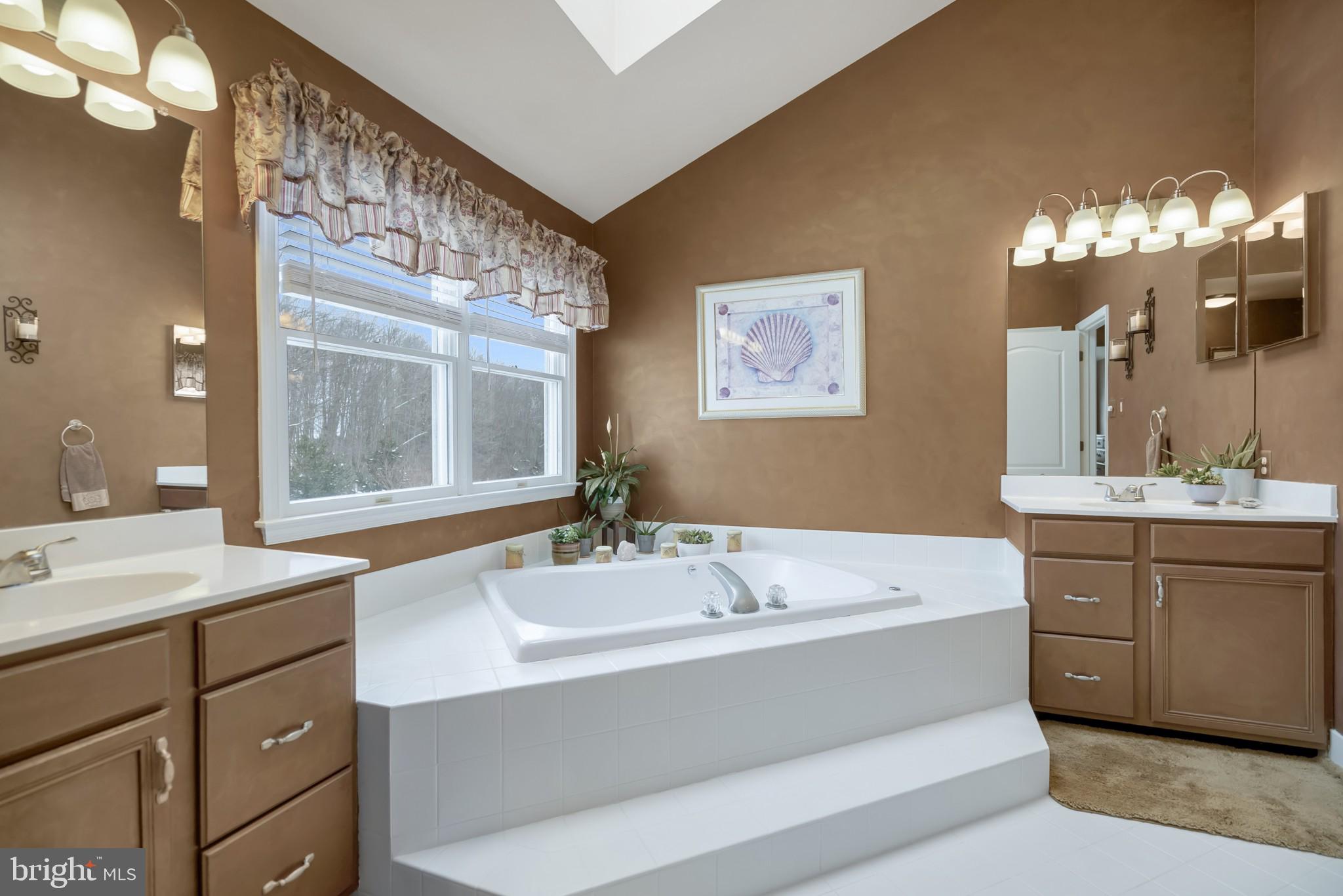 2037 Carmel Drive Jamison, PA 18929 - Photo 34 of 42 Master en suite with separate shower