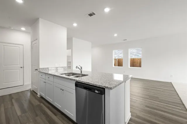 $299,990 | 8340 Sniptoe Drive, Fort Worth, TX 76179