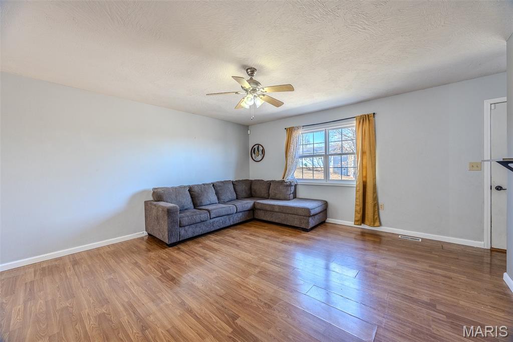 15316 Talent Lane St. Robert, MO 65584 - Photo 4 of 63