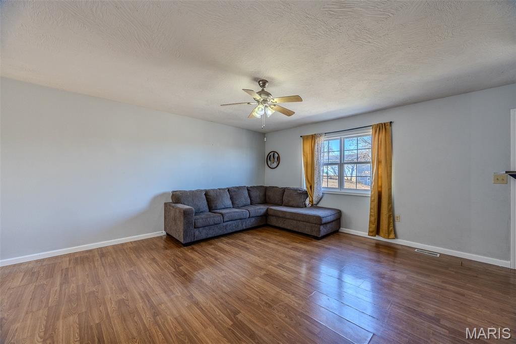 15316 Talent Lane St. Robert, MO 65584 - Photo 7 of 61