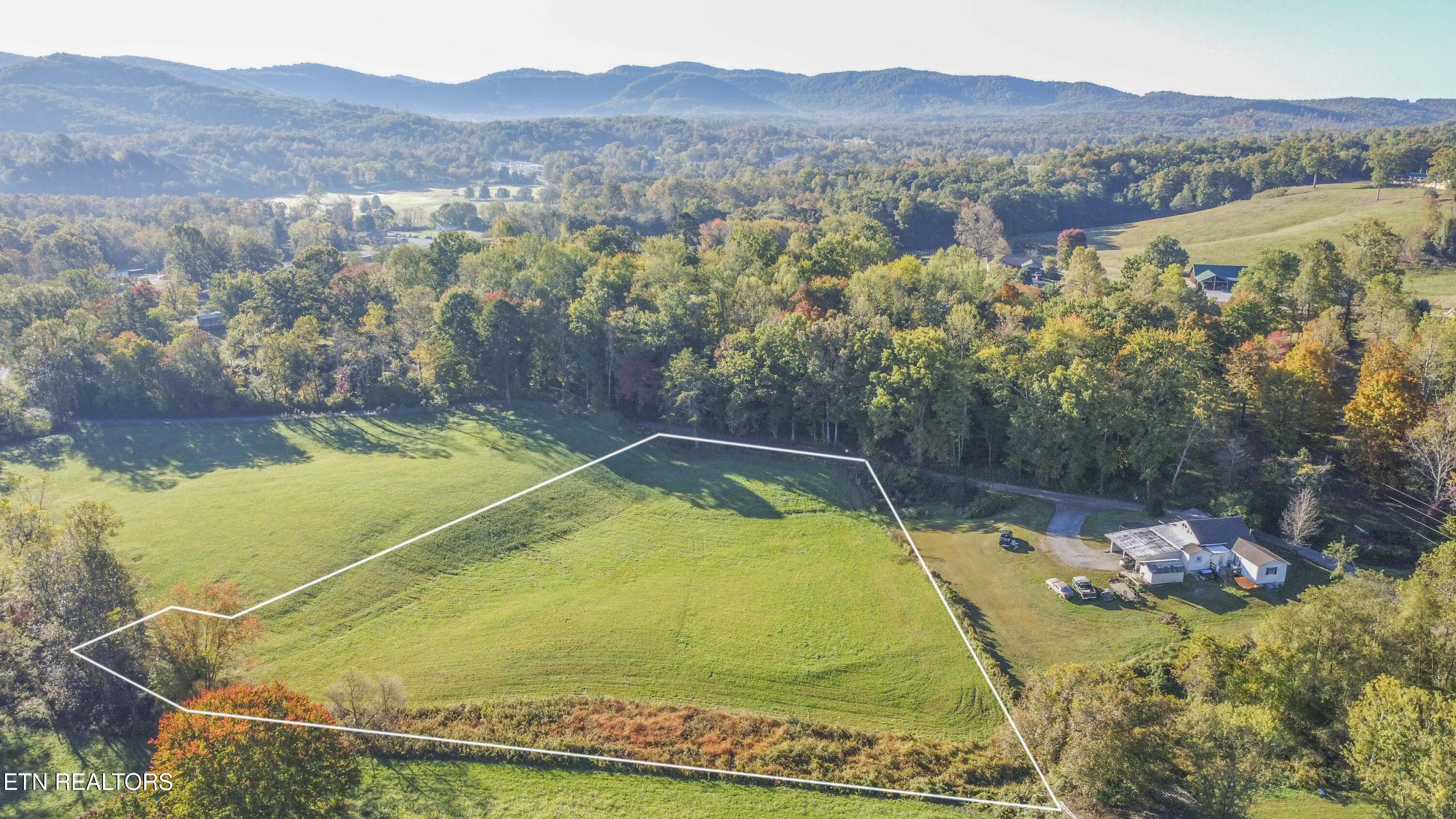 340 Cross Road Winfield, TN 37892 - Photo 8 of 14 Aerial