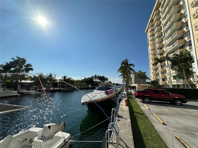$205,000 | 2350 Northeast 135th Street, Unit 505, North Miami, FL 33181