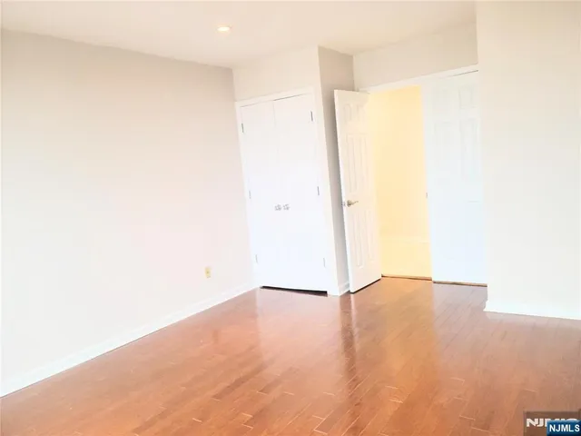 $2,550 | 1590 Anderson Avenue, Unit 22F, Fort Lee, NJ 07024