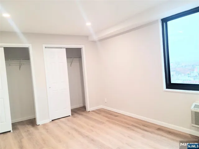 $2,550 | 1590 Anderson Avenue, Unit 22F, Fort Lee, NJ 07024