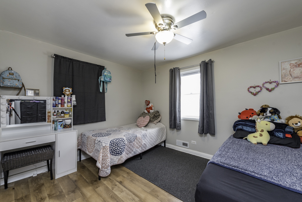 10383 West Yorkhouse Road Beach Park, IL 60087 - Photo 11 of 19