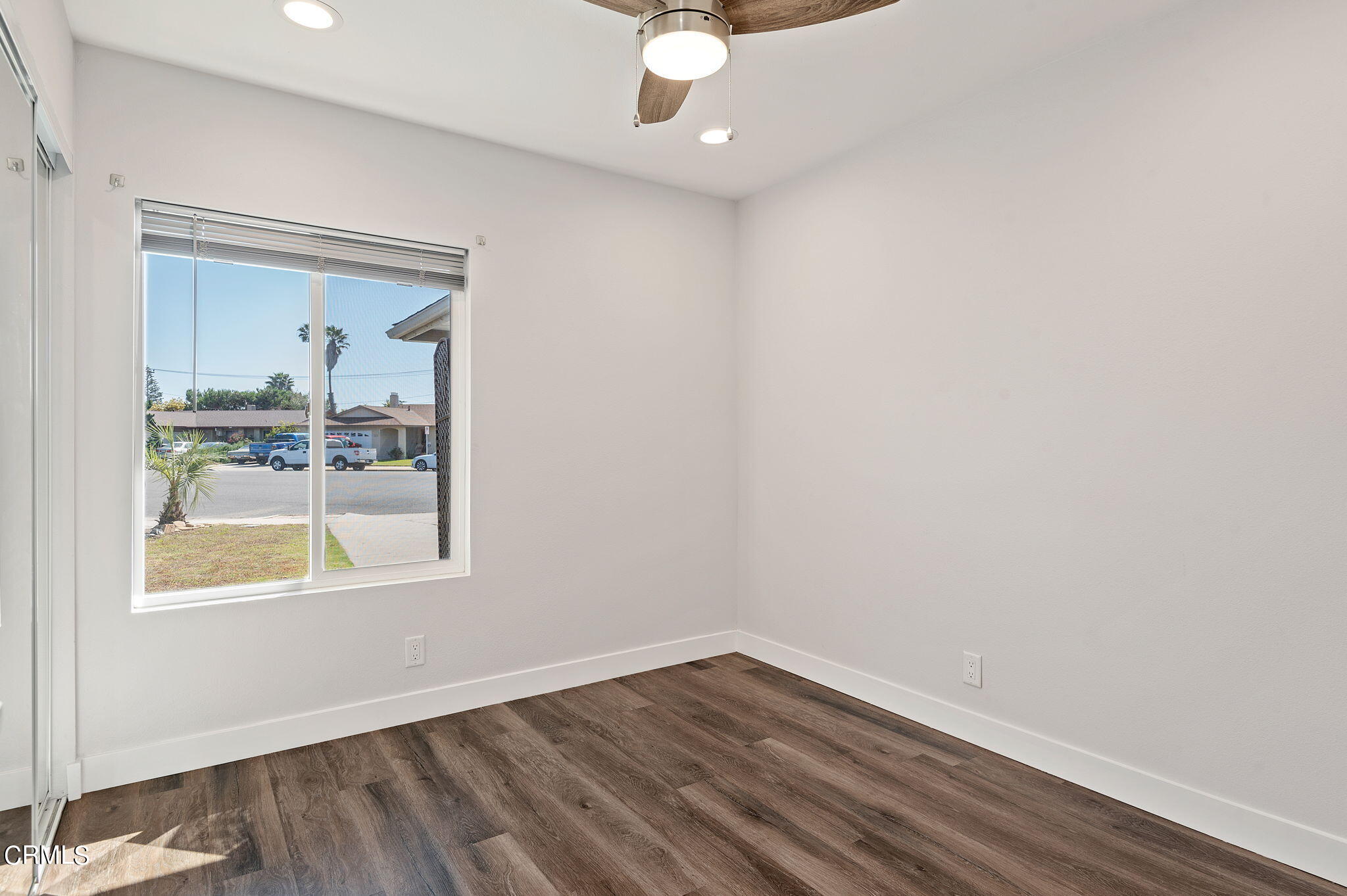 2364 Jardin Drive Oxnard, CA 93036 - Photo 12 of 20 18-web-or-mls-18 - Bedroom 3