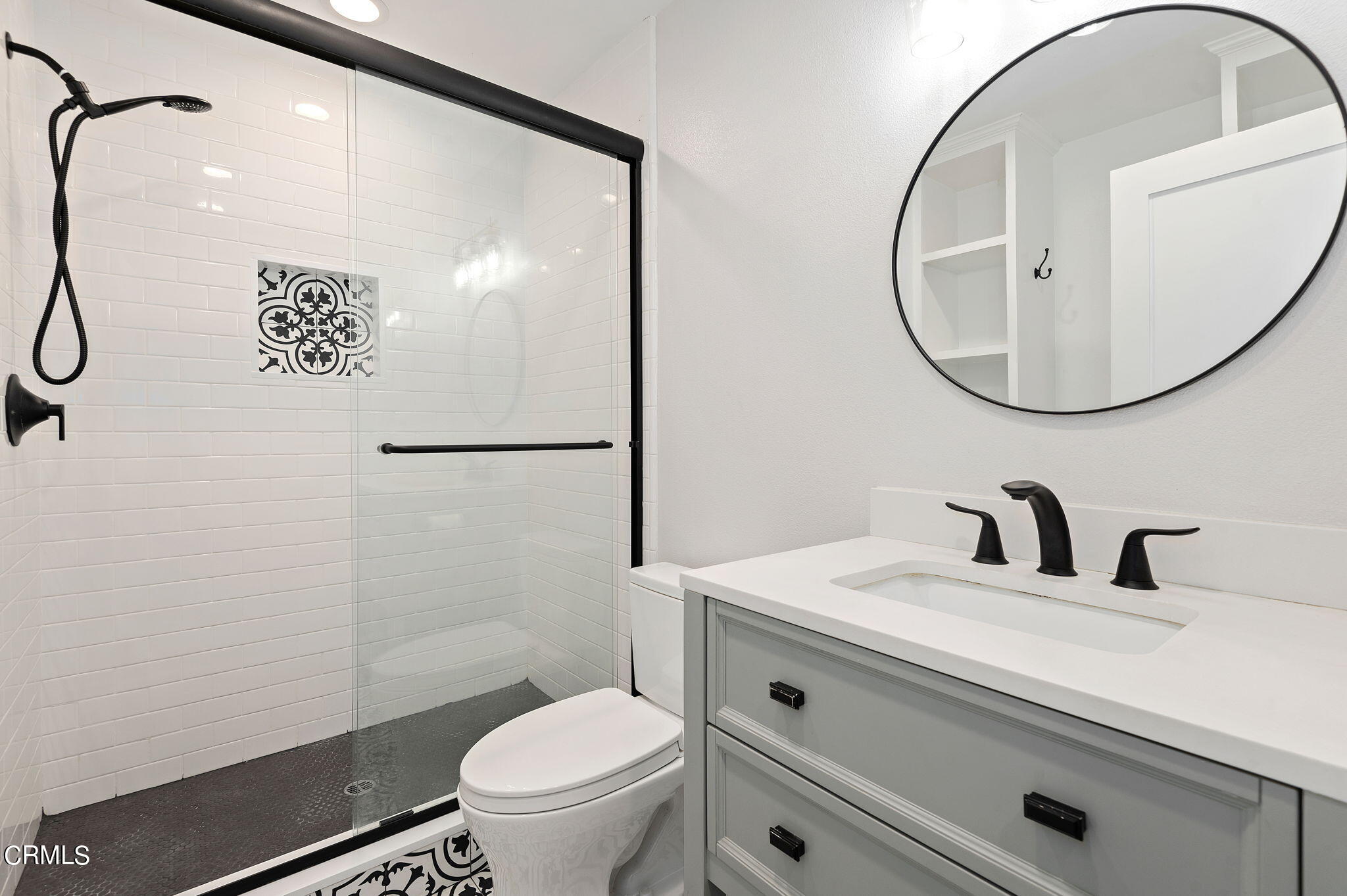 2364 Jardin Drive Oxnard, CA 93036 - Photo 14 of 20 17-web-or-mls-17 - Bathroom 2