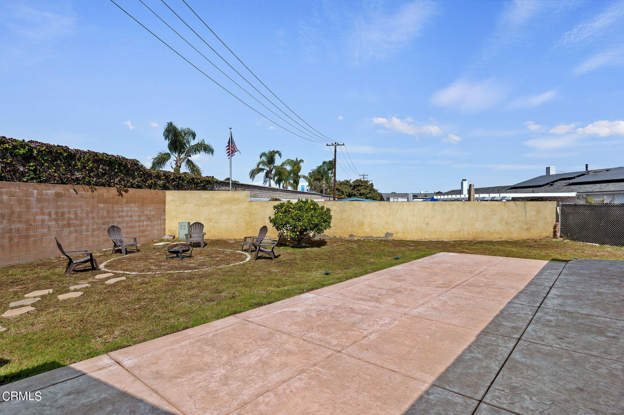 2364 Jardin Drive Oxnard, CA 93036 - Photo 18 of 20 20-web-or-mls-20 - Back Patio