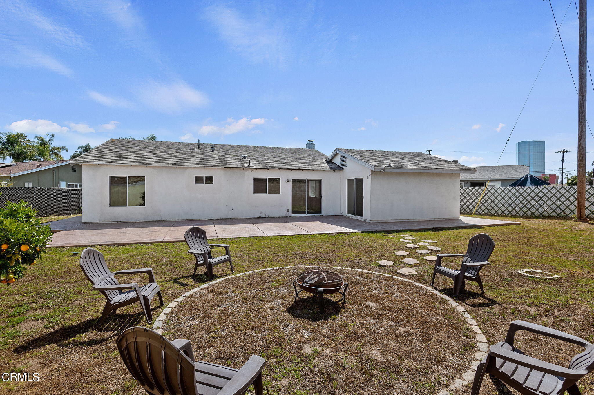 2364 Jardin Drive Oxnard, CA 93036 - Photo 20 of 20 22-web-or-mls-22 - Rear View