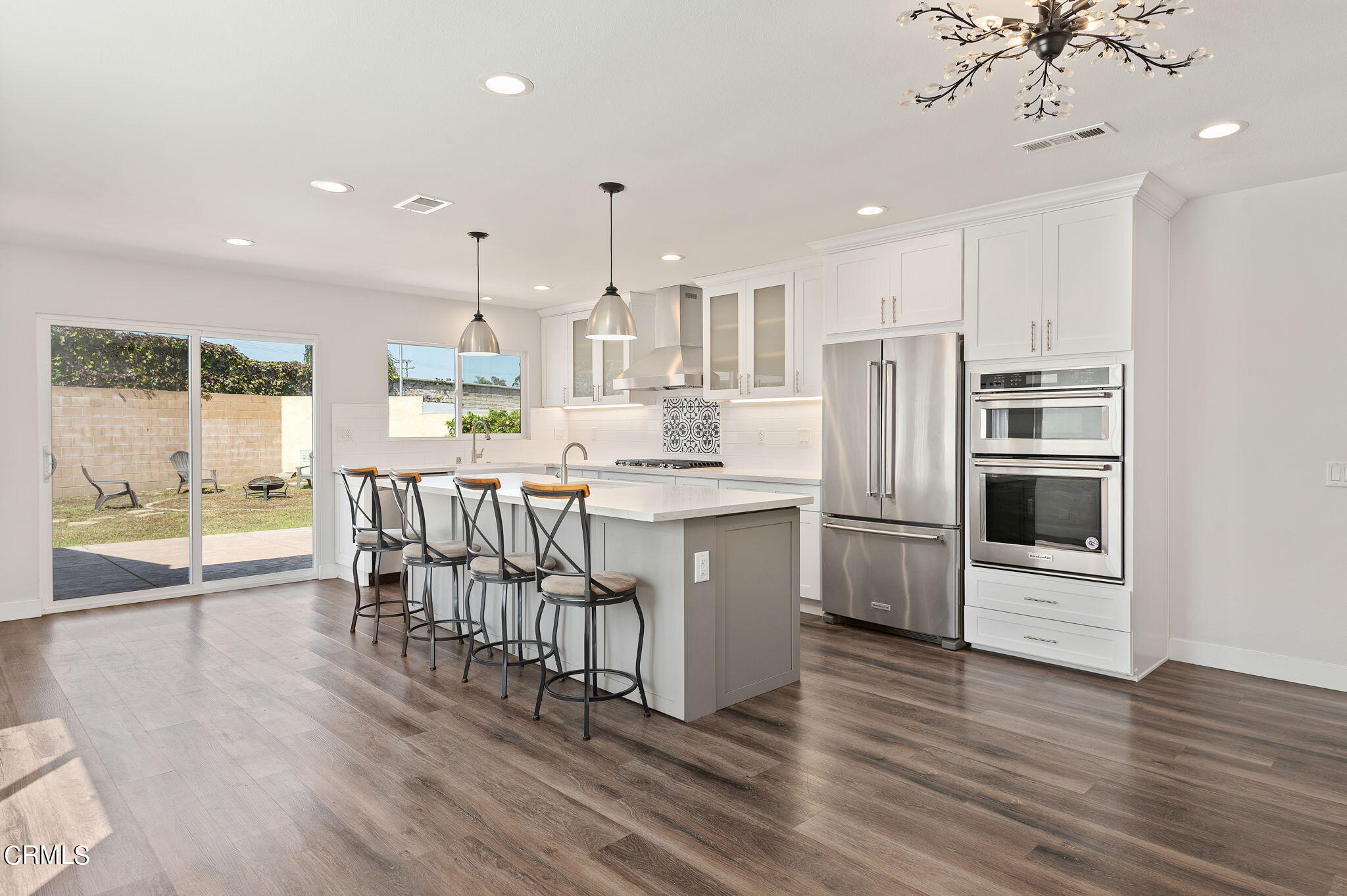 2364 Jardin Drive Oxnard, CA 93036 - Photo 4 of 20 5-web-or-mls-05 - Kitchen