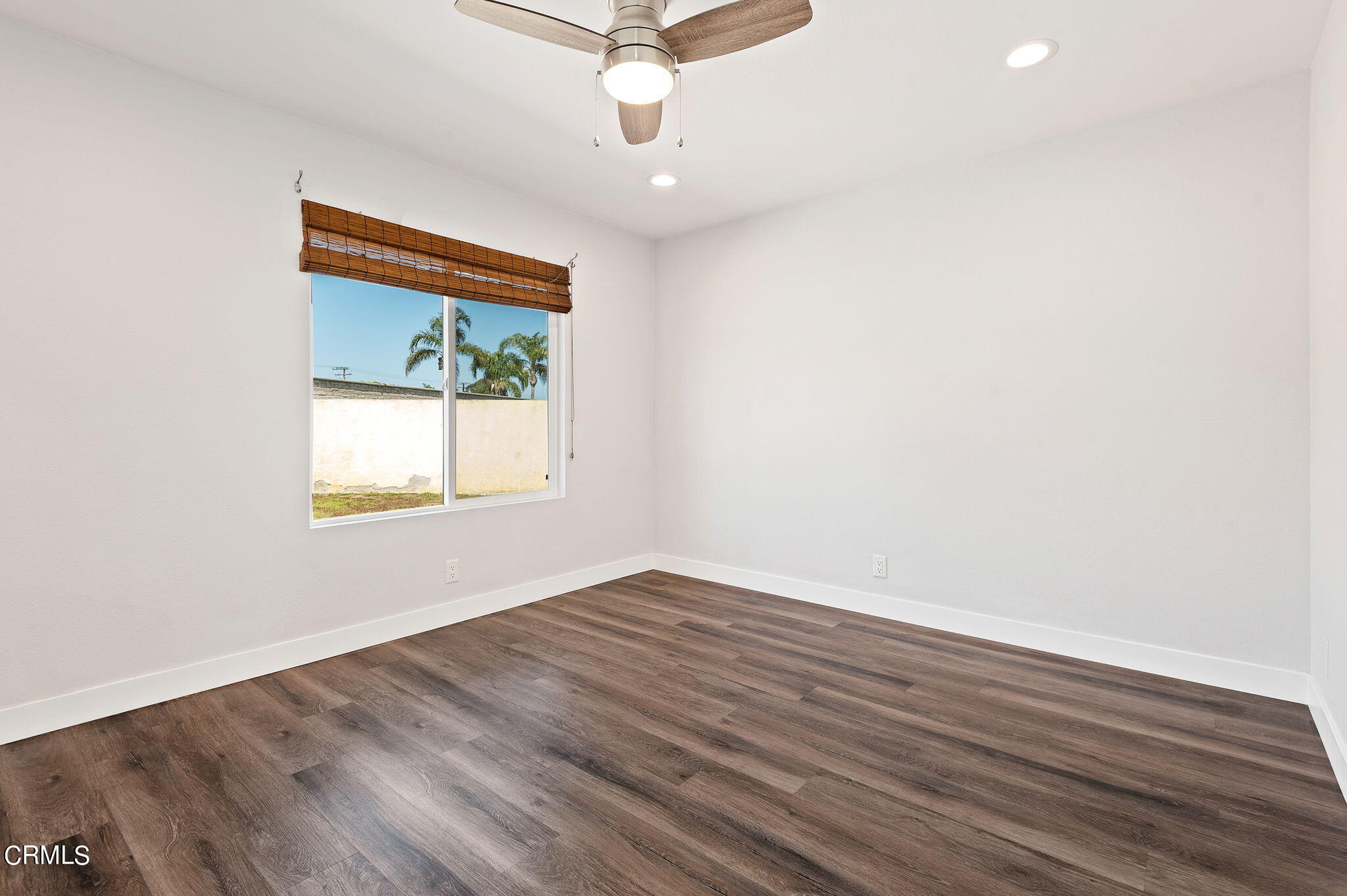 2364 Jardin Drive Oxnard, CA 93036 - Photo 10 of 20 13-web-or-mls-13 - Primary Bedroom