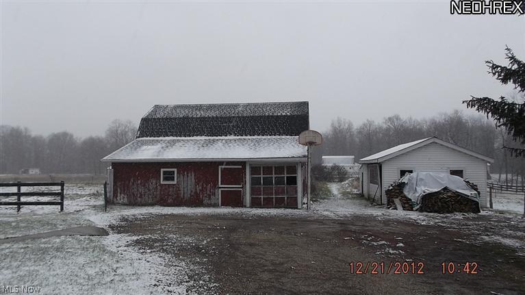 9214 Laird Road Middlefield, OH 44062 - Photo 3 of 15