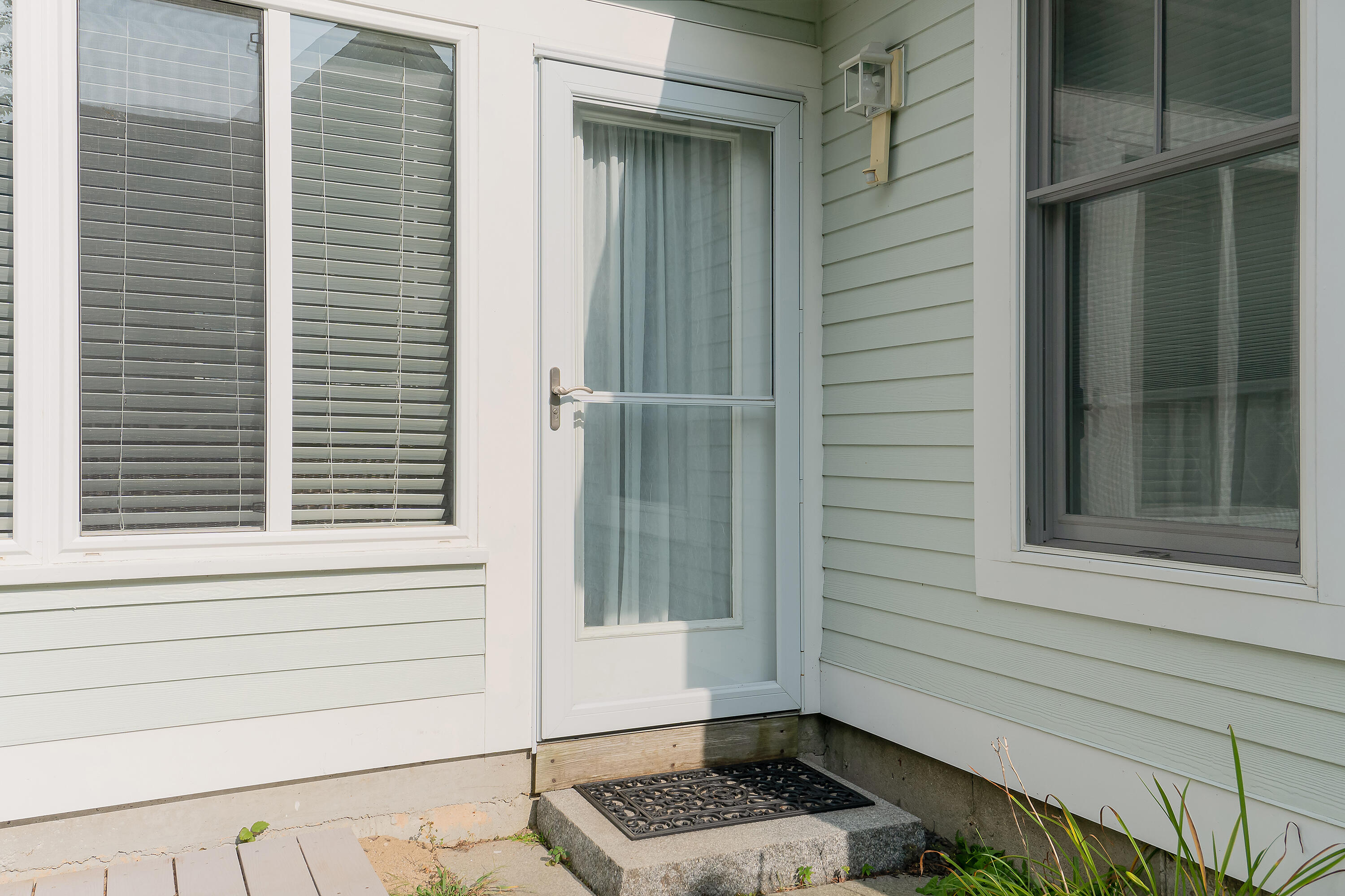 454 Post Road, Unit 130 Wells, ME 04090 - Photo 15 of 46 Granite Front Step