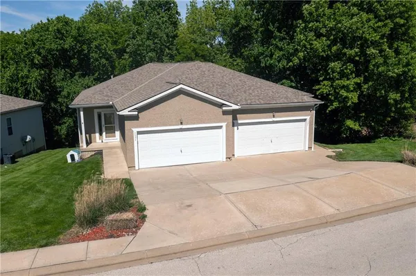 $254,950 | 3303 North 103rd Court, Kansas City, KS 66109