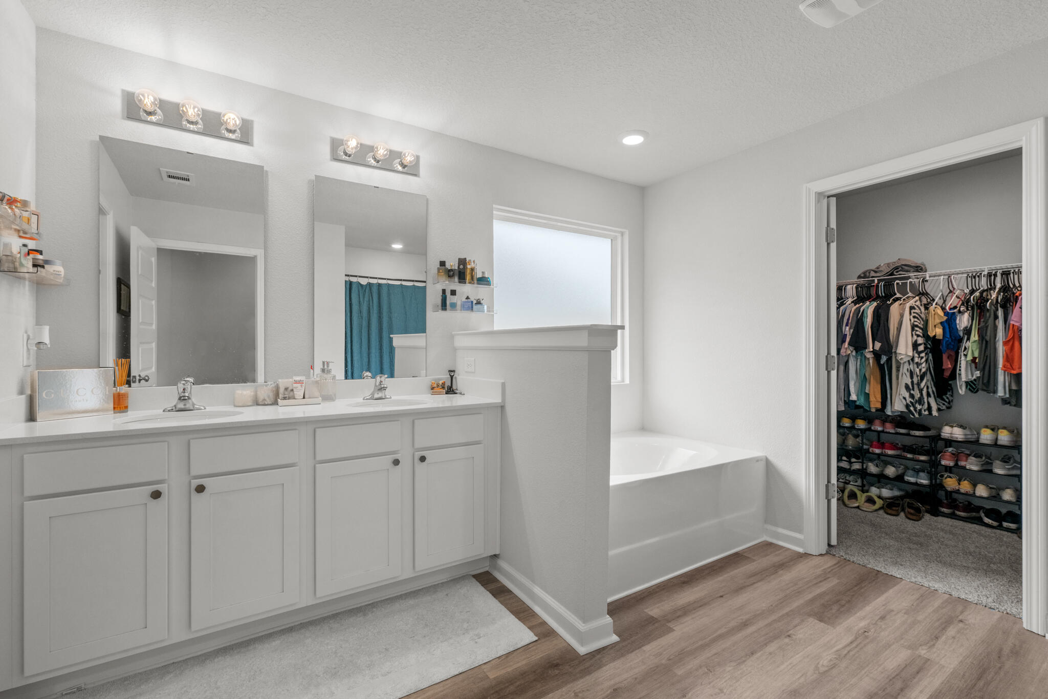 557 Mary Lou Way Crestview, FL 32539 - Photo 7 of 11 a bathroom with a sink and a mirror