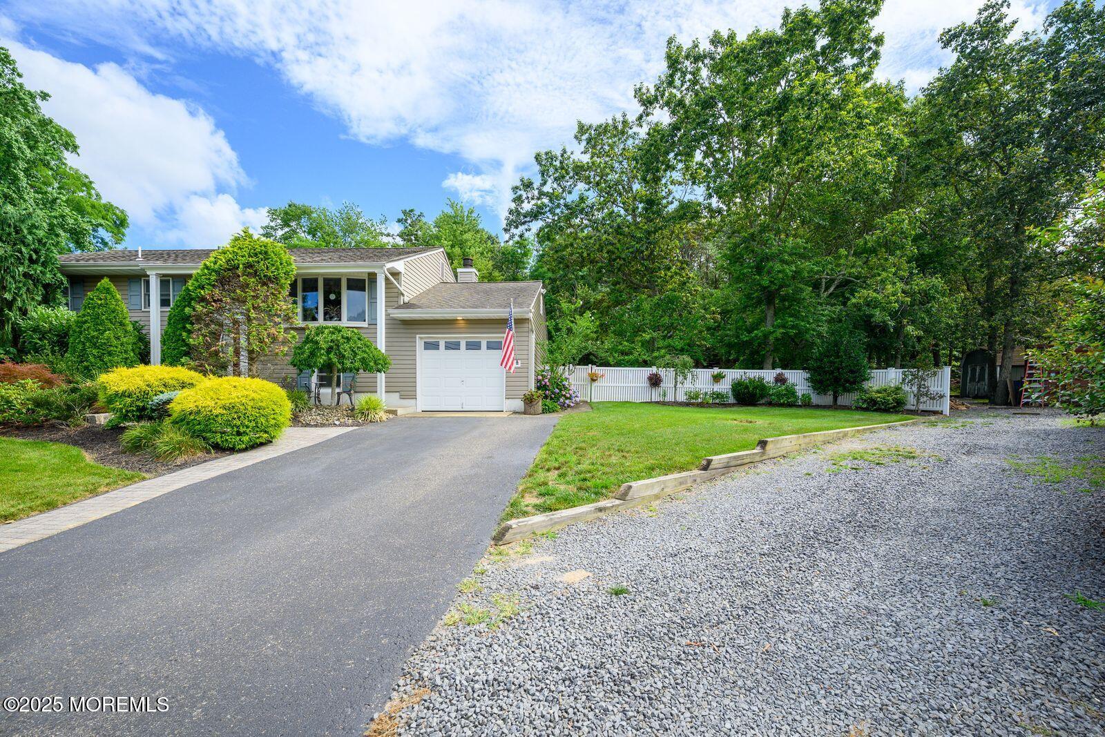 2 Darien Circle Howell, NJ 07731 - Photo 52 of 54 darien13
