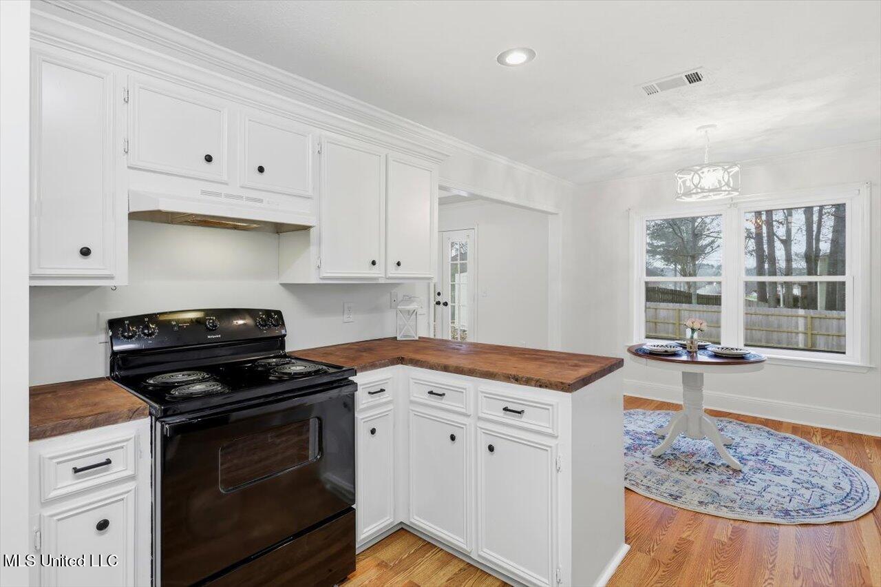 333 Sundance Circle Richland, MS 39218 - Photo 11 of 29 11-333 Sundance Cir _ Home Tours MS