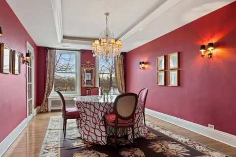 $1,000,000 | 3500 North Lake Shore Drive, Unit 3C, Chicago, IL 60657