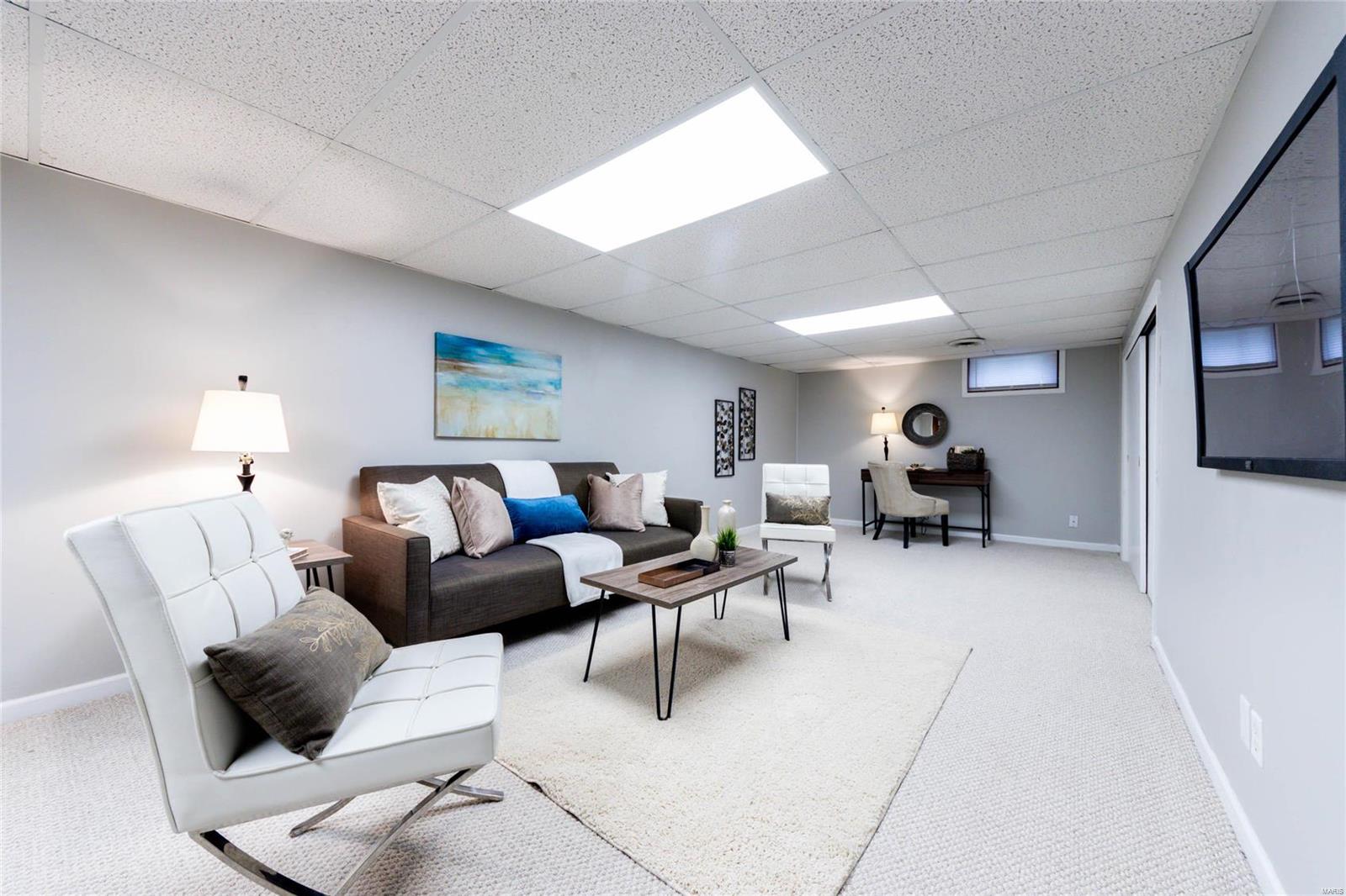 195 Derhake Road Florissant, MO 63031 - Photo 11 of 18 Gallery Image 11