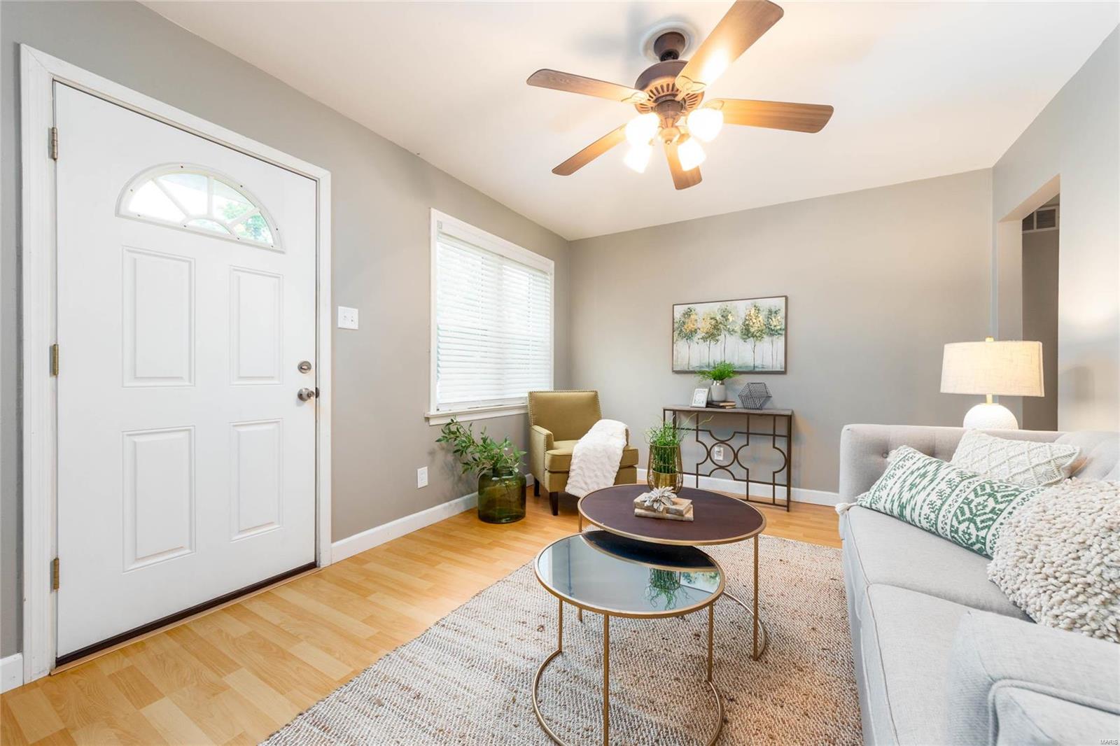 195 Derhake Road Florissant, MO 63031 - Photo 3 of 18 Gallery Image 3