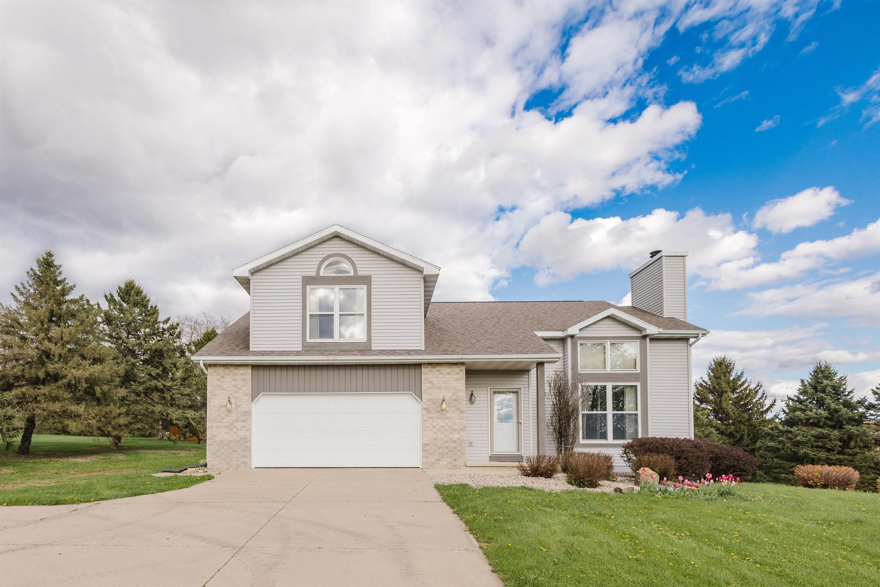3235 Lehner Road Dodgeville, WI 53533 - Photo 2 of 41