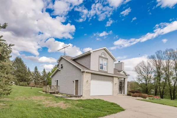 $449,900 | 3235 Lehner Road, Dodgeville, WI 53533