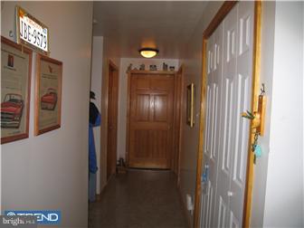 314 Chelsea Road Fairless Hills, PA 19030 - Photo 2 of 12 Foyer