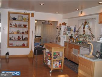 314 Chelsea Road Fairless Hills, PA 19030 - Photo 6 of 12 Kitchen