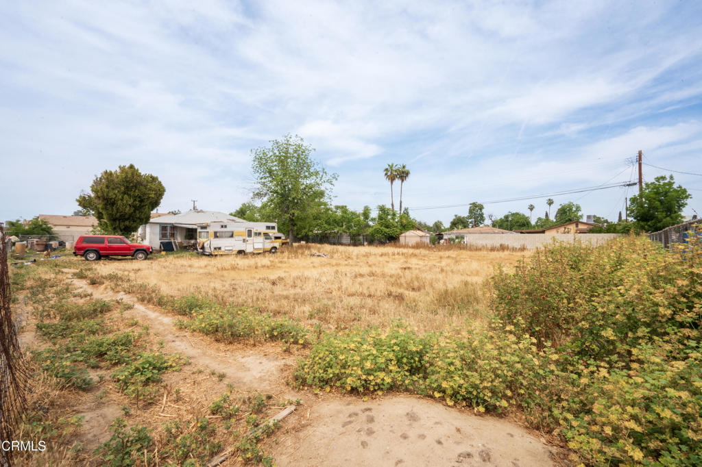 628 East 3rd Street Bakersfield, CA 93307 - Photo 22 of 35 DSC08209