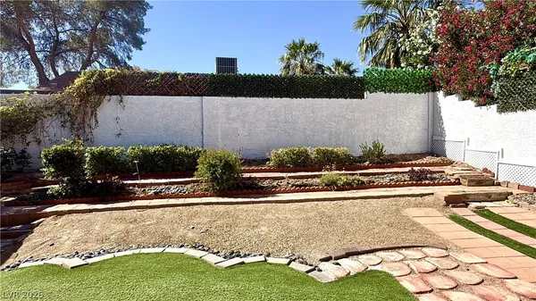 $2,640 | 3111 Blossom Glen Drive, Henderson, NV 89014