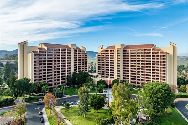 $29,500 | 24055 Paseo Del Lago, Unit 913, Laguna Woods, CA 92637