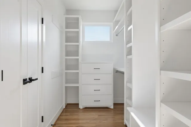 a view of walk in closet