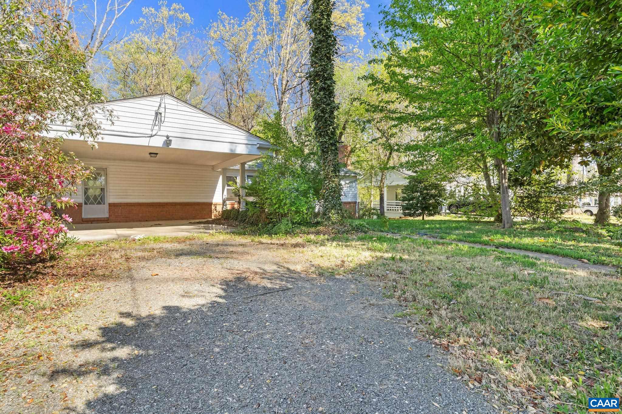 109 Elkhorn Road Charlottesville, VA 22903 - Photo 3 of 38