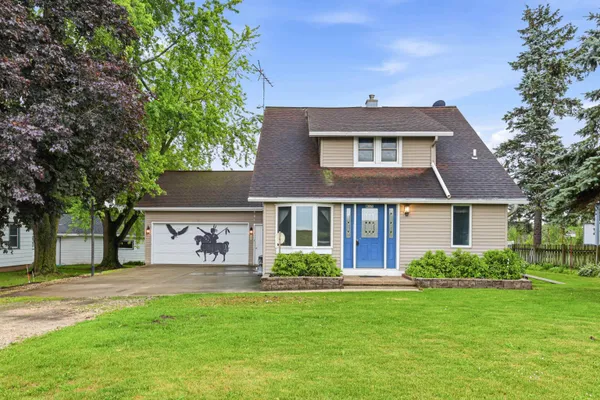 $200,000 | W319 Highway 10, Brillion, WI 54110